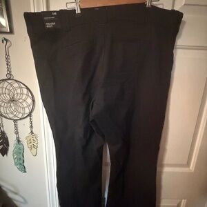 NWT Torrid Trouser Slim Boot Studio Luxe Pointe Mid-Rise Pant - 24 Short